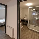 Au Chateau Fleuri *